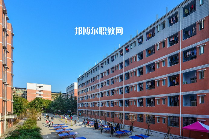 秦皇島市燕?？萍悸殬I(yè)學(xué)校2022年報(bào)名條件、招生要求、招生對(duì)象