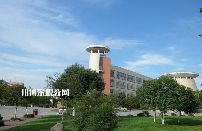重慶第三衛(wèi)生學校網站網址 