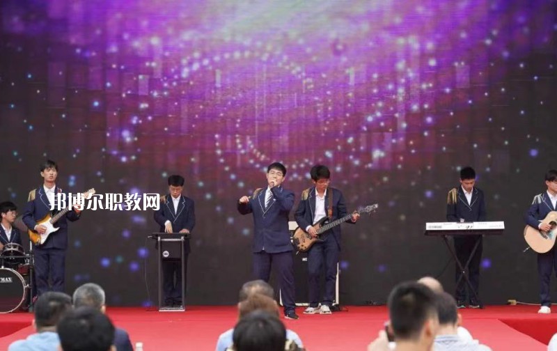南京中華中等專業(yè)學(xué)校怎么樣、好不好
