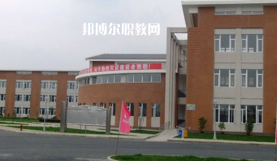 四川什邡職業(yè)中專學(xué)校2022年報(bào)名條件、招生要求、招生對(duì)象