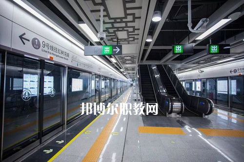 蘭州2022年中專軌道交通學(xué)?？梢钥即髮? width=