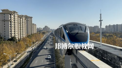 蘭州2022年中專軌道交通學(xué)?？即髮? width=