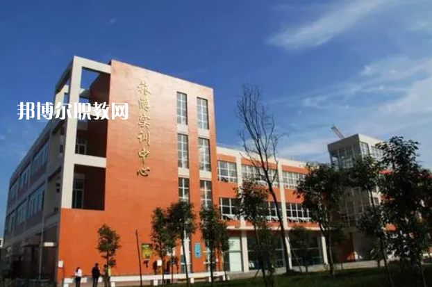 四川德陽黃許職業(yè)中專學(xué)校2022年報(bào)名條件、招生對象、招生要求