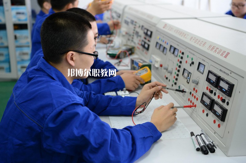 唐山建筑工程學校2022年報名條件、招生要求、招生對象