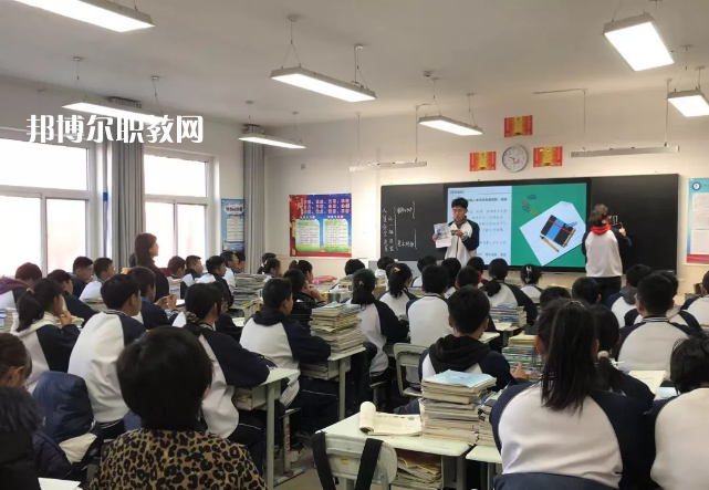 白銀平川職業(yè)技術(shù)學(xué)校2022年招生辦聯(lián)系電話(huà)