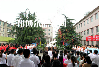 石家莊機(jī)械技工學(xué)校2022年報(bào)名條件、招生要求、招生對(duì)象