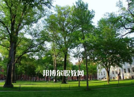 秦皇島藥科中等職業(yè)學(xué)校2022年學(xué)費(fèi)、收費(fèi)多少