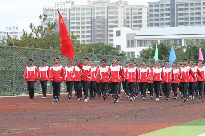 平?jīng)鰴C(jī)電工程學(xué)校2022年學(xué)費(fèi)、收費(fèi)多少