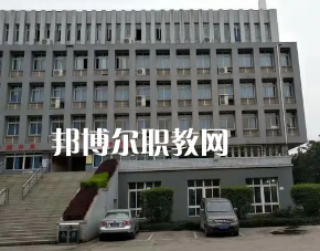 重慶農(nóng)業(yè)學(xué)校2022年報(bào)名條件、招生要求、招生對(duì)象