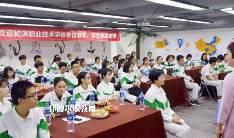 汕頭鮀濱職業(yè)技術(shù)學(xué)校2022年報(bào)名條件、招生要求、招生對(duì)象
