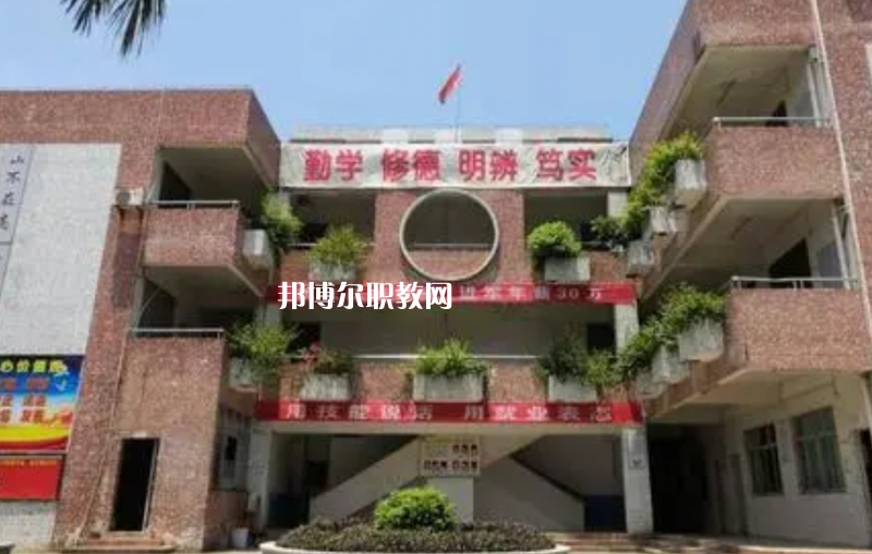 佛山騰飛技工學校2022年報名條件、招生要求、招生對象
