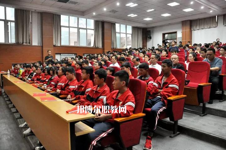 黃陵職業(yè)教育中心2022年報名條件、招生要求、招生對象