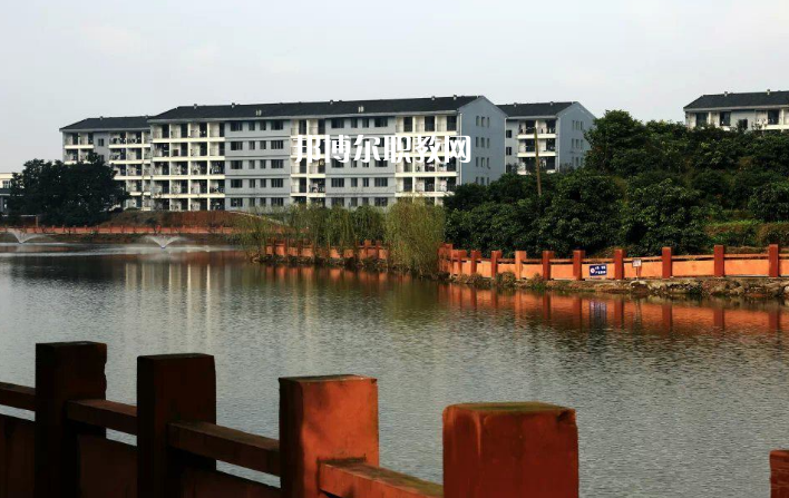 合江少岷職業(yè)技術(shù)學校怎么樣、好不好