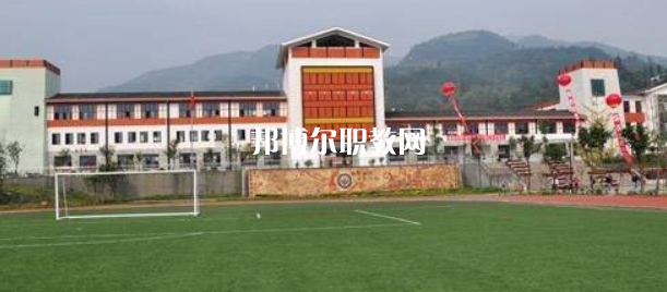 阿壩衛(wèi)生學(xué)校2022年報(bào)名條件、招生要求、招生對(duì)象