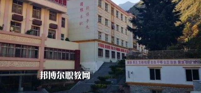威州民族師范學(xué)校2022年報(bào)名條件、招生要求、招生對(duì)象