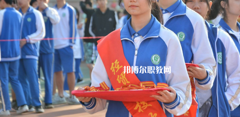 東莞經(jīng)濟(jì)貿(mào)易學(xué)校2022年報名條件、招生要求、招生對象