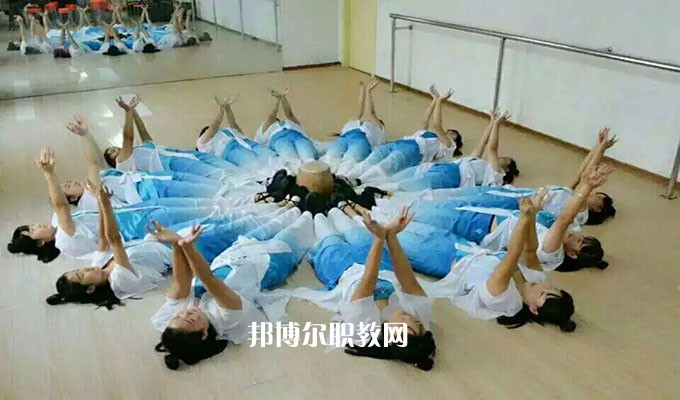 涿鹿縣職業(yè)技術(shù)教育中心2022年報(bào)名條件、招生要求、招生對(duì)象