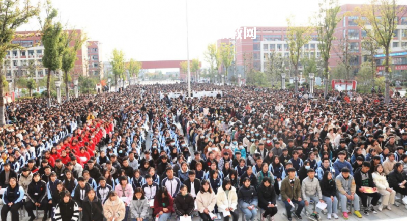 靈璧高級職業(yè)技術(shù)學(xué)校2022年報名條件、招生要求、招生對象