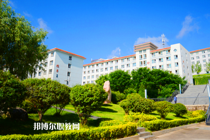 元陽(yáng)縣民族職業(yè)高級(jí)中學(xué)2022年學(xué)費(fèi)、收費(fèi)多少