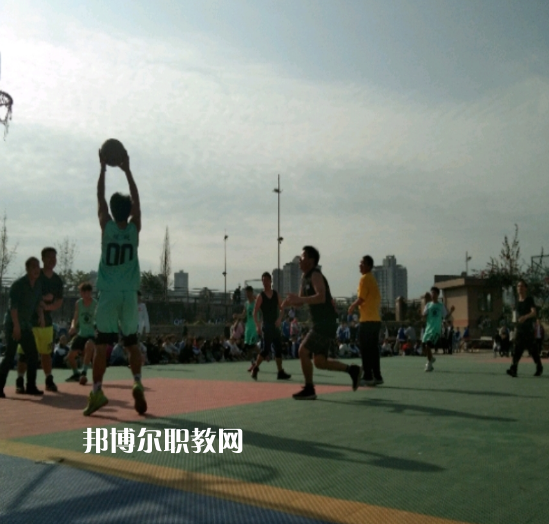 內(nèi)江宏昌職業(yè)技術(shù)學(xué)校2022年報(bào)名條件、招生要求、招生對(duì)象