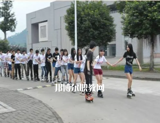 內(nèi)江大千職業(yè)技術(shù)學(xué)校2022年報(bào)名條件、招生要求、招生對象