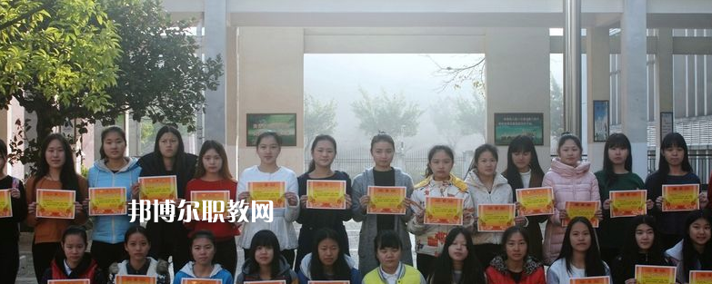 梅州藝術(shù)學(xué)校2022年報名條件、招生要求、招生對象