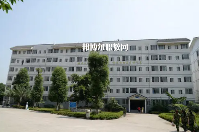 姚安縣職業(yè)高級(jí)中學(xué)2022年報(bào)名條件、招生要求、招生對(duì)象