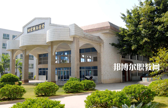 梅州城西職業(yè)技術(shù)學(xué)校2022年報名條件、招生要求、招生對象