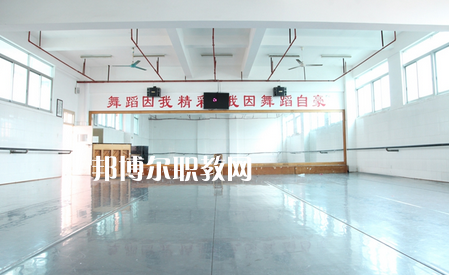 廣西藝術(shù)學(xué)校2022年報名條件、招生要求、招生對象