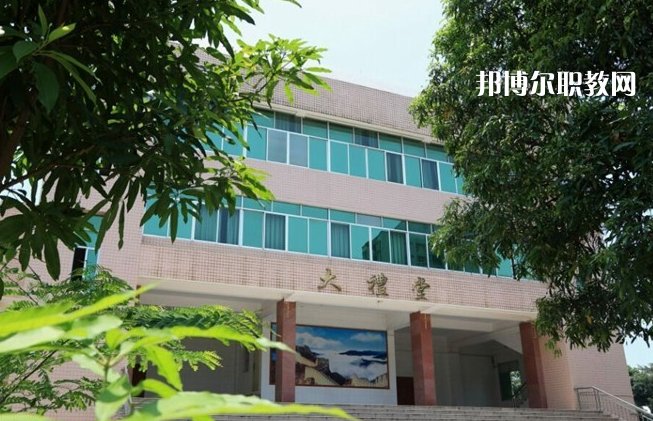 巧家縣職業(yè)高級中學(xué)2022年學(xué)費(fèi)、收費(fèi)多少