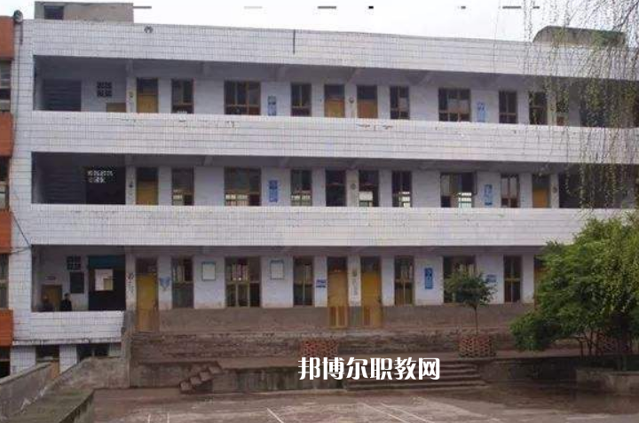 岳池白廟職業(yè)中學(xué)校2022年報(bào)名條件、招生要求、招生對象
