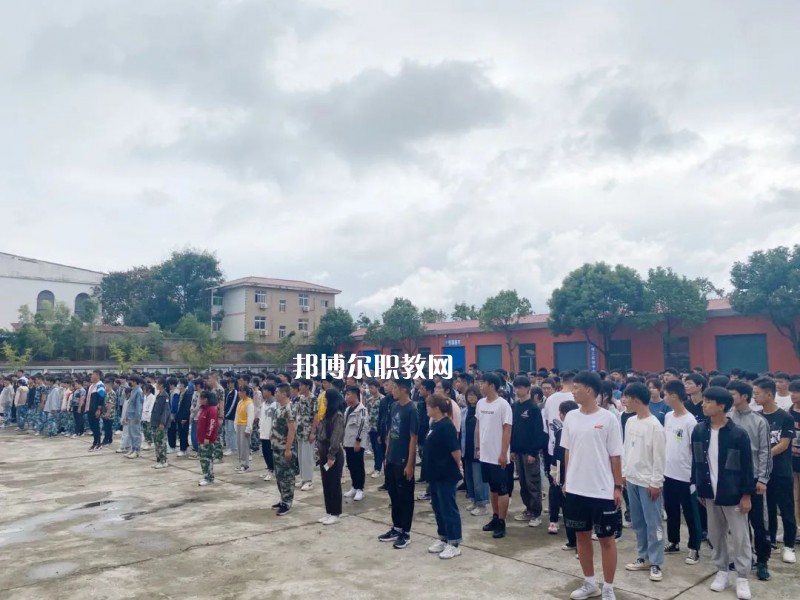 銅陵智通職業(yè)技術(shù)學(xué)校2022年報(bào)名條件、招生要求、招生對象