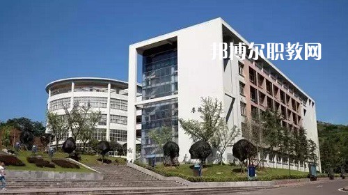 四川宜賓職業(yè)技術(shù)學(xué)校2022年報名條件、招生要求、招生對象