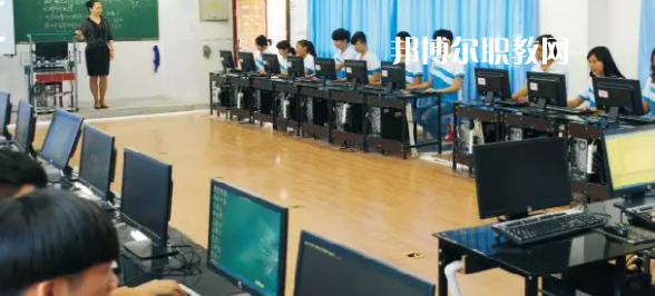 樂山市竹根職業(yè)中專學(xué)校2022年報名條件、招生要求、招生對象