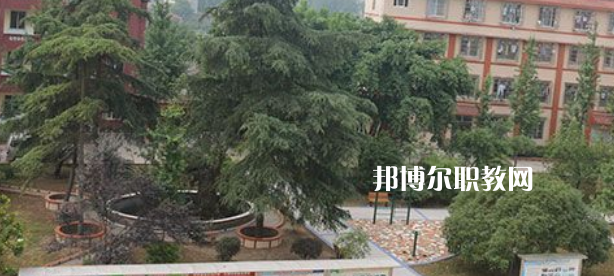 樂山商務(wù)技工學(xué)校怎么樣、好不好