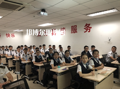 甘肅2022年女生上鐵路學(xué)校學(xué)什么專(zhuān)業(yè)好