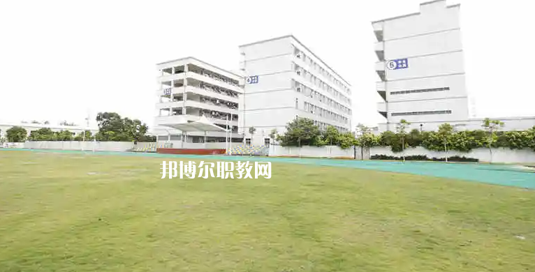 廣州金領(lǐng)技工學(xué)校2022年報名條件、招生要求、招生對象