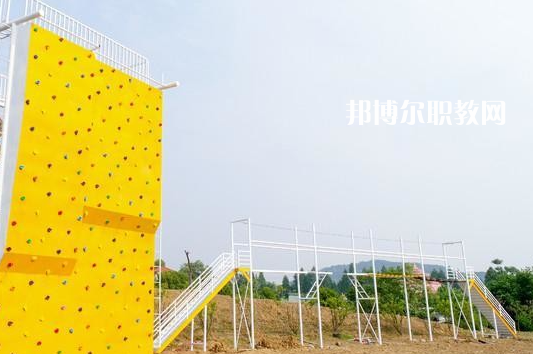 武漢華中藝術(shù)學(xué)校2022年報名條件、招生要求、招生對象