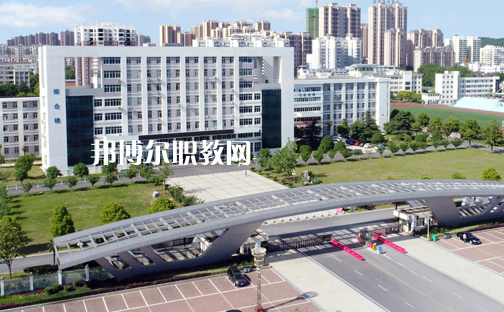 湖北信息工程學(xué)校2022年報(bào)名條件、招生要求、招生對(duì)象
