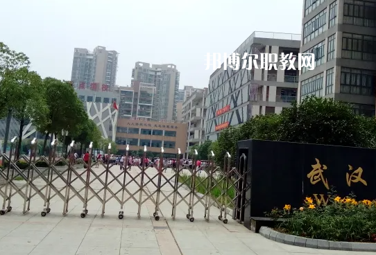 武漢旅游學(xué)校2022年報(bào)名條件、招生要求、招生對(duì)象