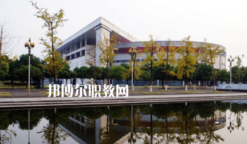 武漢供銷商業(yè)學(xué)校2022年報名條件、招生要求、招生對象
