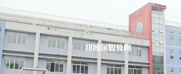 重慶機電工程高級技工學(xué)校2023年報名條件、招生要求、招生對象