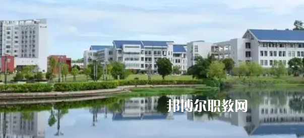福建高職?？圃盒Ｅ琶?9強