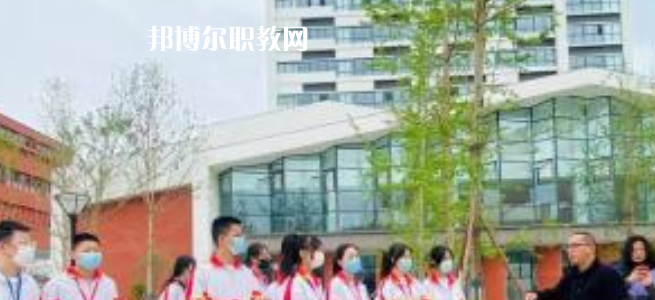 成都職業(yè)技術(shù)學(xué)校2023年報(bào)名條件、招生要求、招生對(duì)象