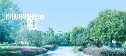 成都新高技工學(xué)校地址在哪里，哪個地區(qū)，哪個城市?