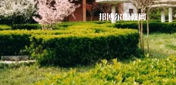 江蘇印刷技工學校地址在哪里，哪個地區(qū)，哪個城市?
