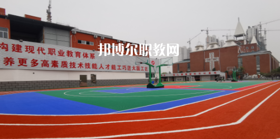 淮安市淮航技工學(xué)校地址在哪里，哪個地區(qū)，哪個城市?