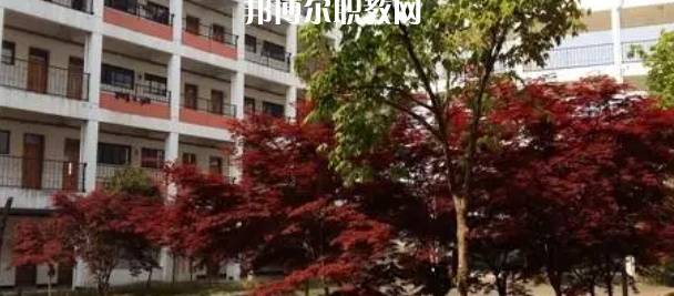 江蘇省寶應中等專業(yè)學校地址在哪里，哪個地區(qū)，哪個城市?