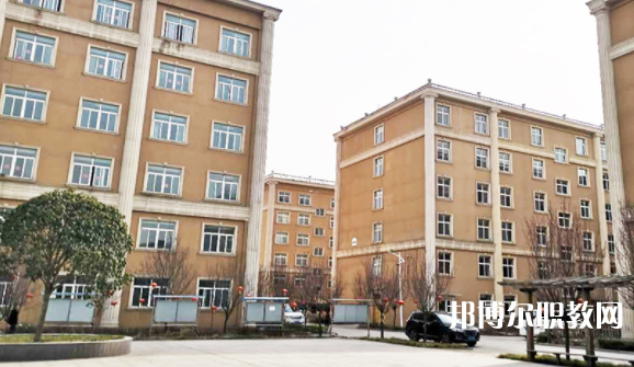 西安弗斯特藝術(shù)技工學校地址，乘車路線