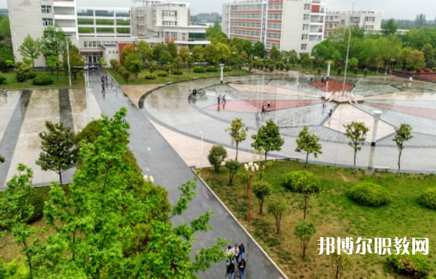 許昌市建安區(qū)職業(yè)中等專業(yè)學(xué)校怎么樣、好不好